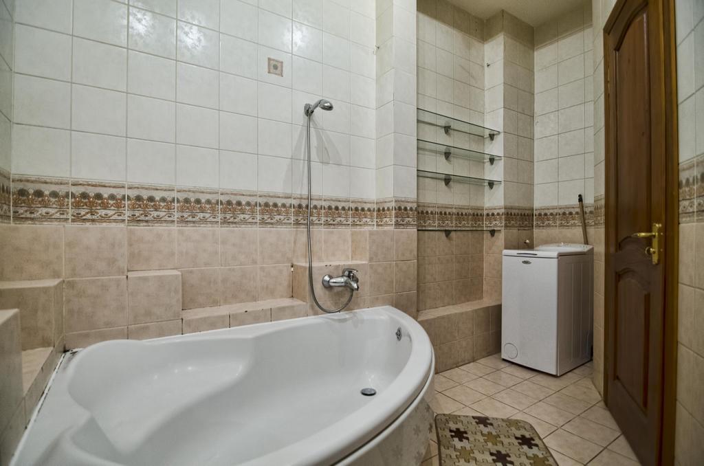Apartment Hnatuka Center Λβιβ Εξωτερικό φωτογραφία